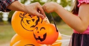 How To Prepare Your Business for Trick-or-Treaters